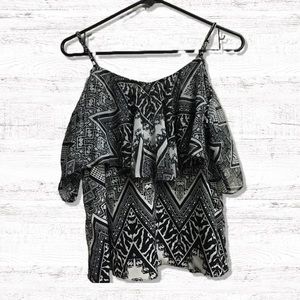 Xhilaration black and white shirt